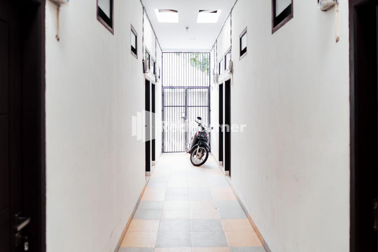 Aksara Homestay Syariah RedPartner Bandar Lampung Bagian luar foto